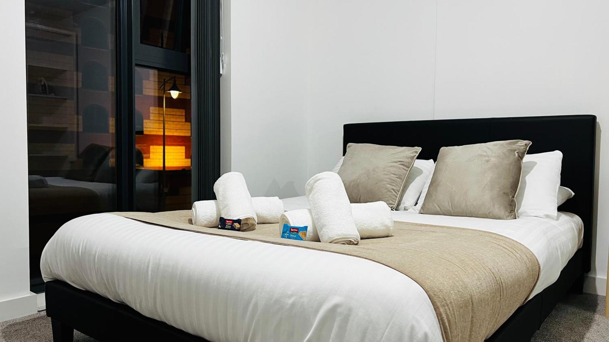 Last-Minute Specials L Book It Now L Sleeps Up To 4 L 2 Bed 2 Bath - Gym - Prime Birmingham Location L Jvt Short Lets Exterior photo