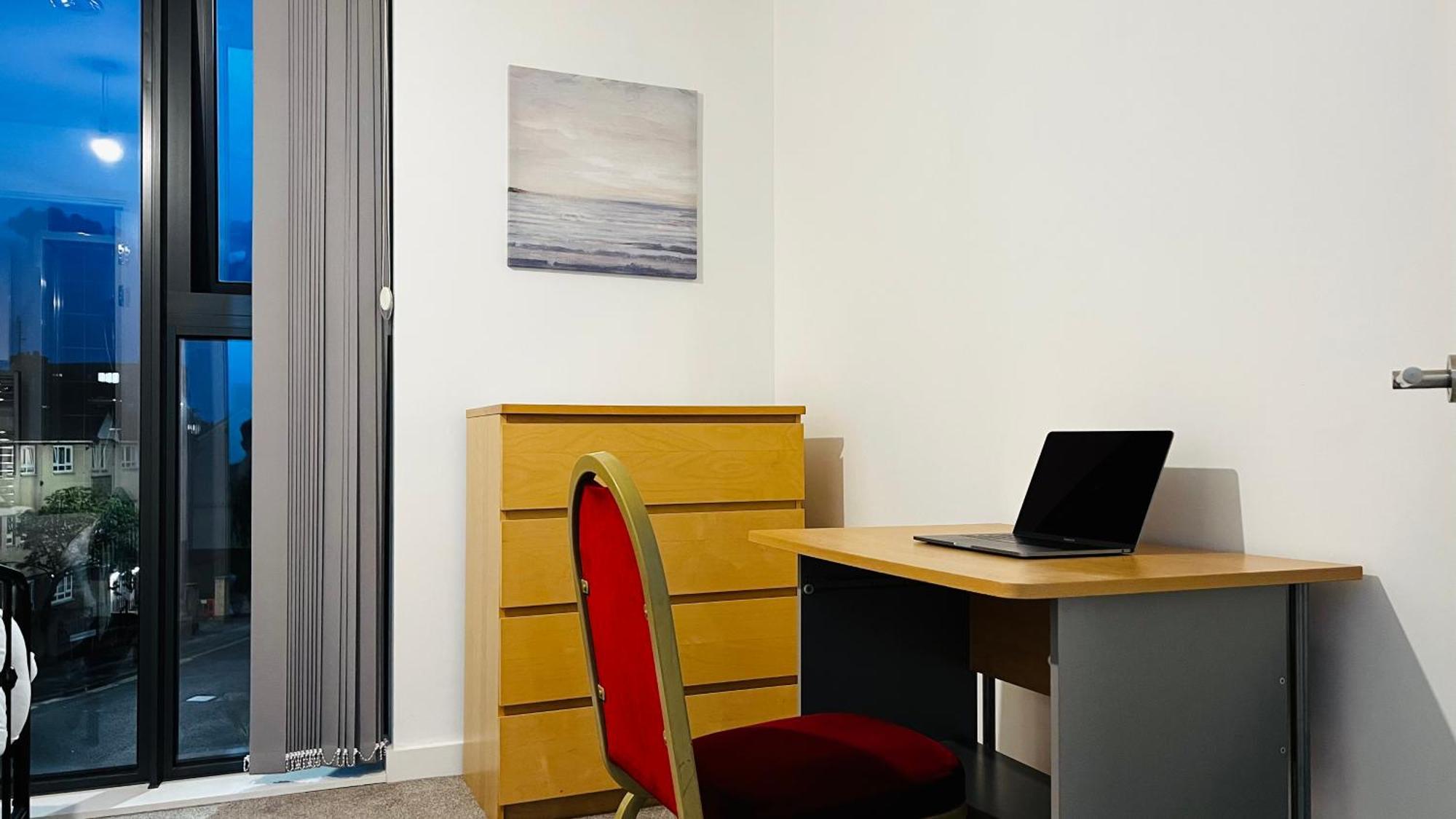 Last-Minute Specials L Book It Now L Sleeps Up To 4 L 2 Bed 2 Bath - Gym - Prime Birmingham Location L Jvt Short Lets Exterior photo