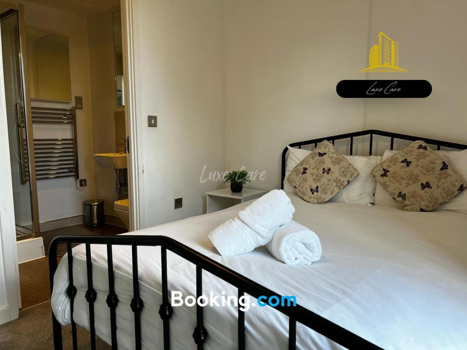 Last-Minute Specials L Book It Now L Sleeps Up To 4 L 2 Bed 2 Bath - Gym - Prime Birmingham Location L Jvt Short Lets Exterior photo